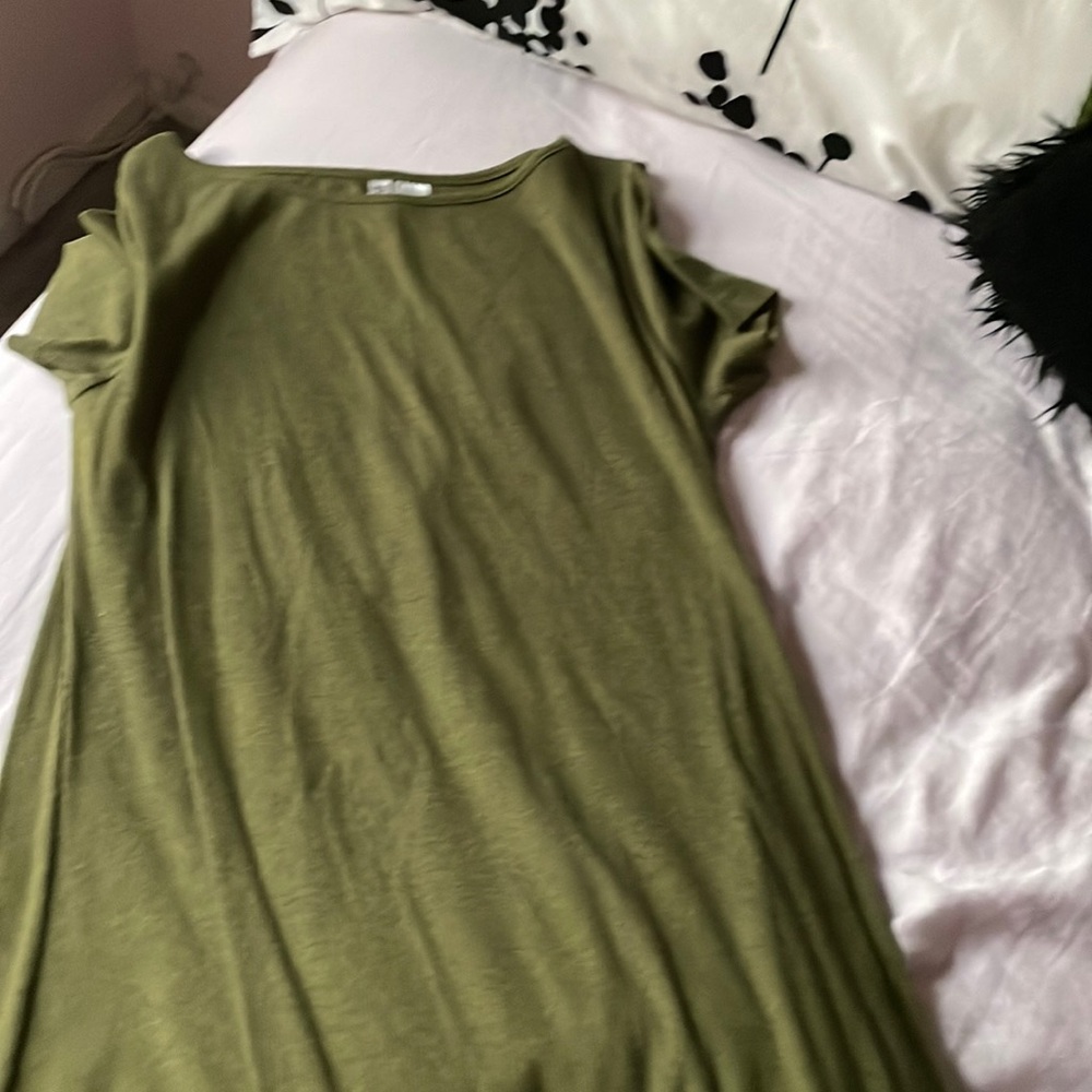 Army green t-shirt dress